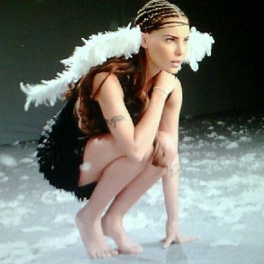 Belinda photo 400