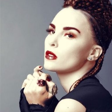 Belinda photo 316