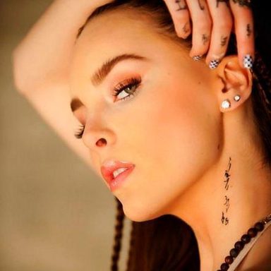 Belinda photo 78