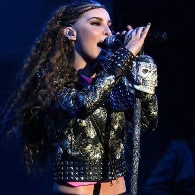 Belinda photo 427