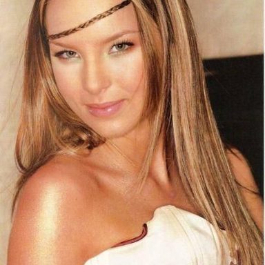 Belinda photo 71