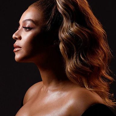 Beyoncé photo 1945