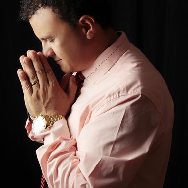 Cantor Ailton Belem