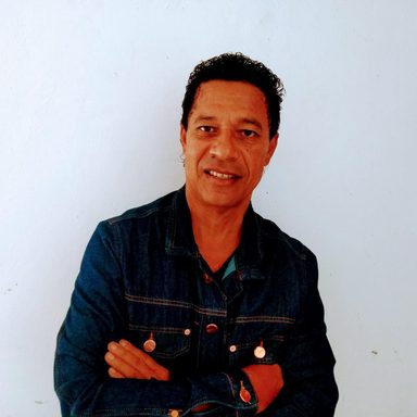 Cantor José Novaes