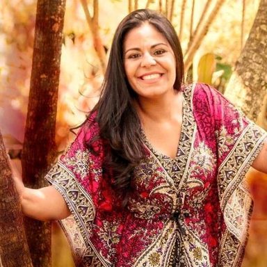 Cantora Carla alves