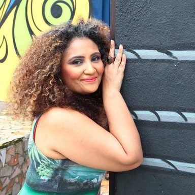 Cantora Didi Gomes