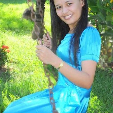 Cantora Sirlene