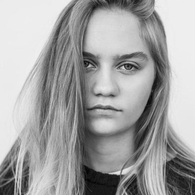 Carlie Hanson