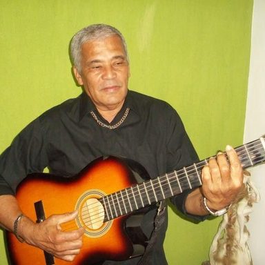 Carlos Brucy