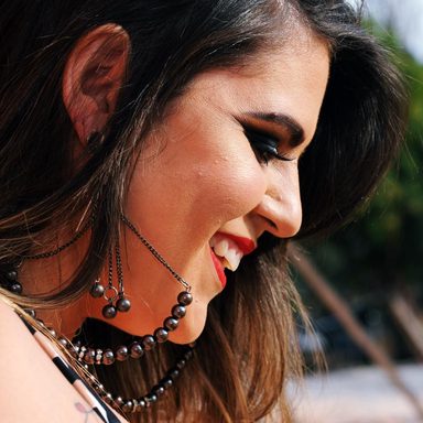 Carol Souza