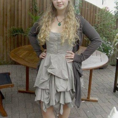 Carrie Fletcher photo 15