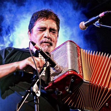 Celso Piña