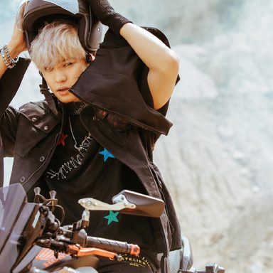 CHANYEOL photo 10