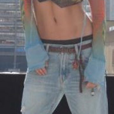 Chantelle Paige photo 11