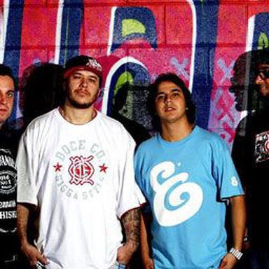 Charlie Brown Jr. photo 42