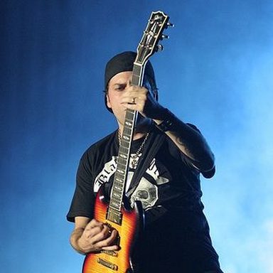 Charlie Brown Jr. photo 39