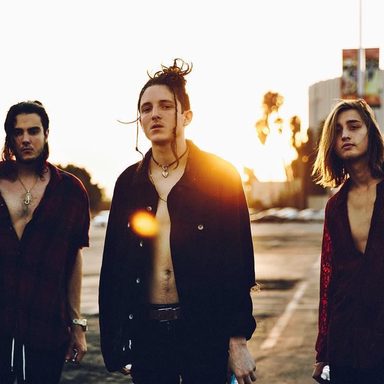 Chase Atlantic photo 22