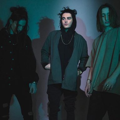 Chase Atlantic photo 18