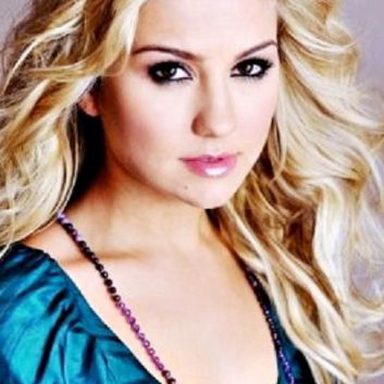 Chelsea Staub