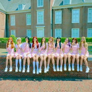 Cherry Bullet photo 10