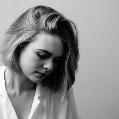 Chloe Foy