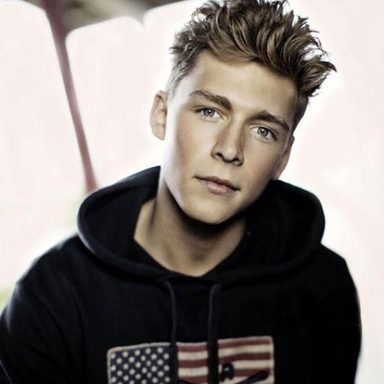 Christopher photo 13