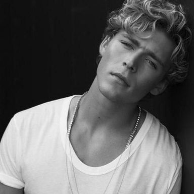 Christopher photo 9