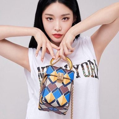 CHUNG HA photo 45