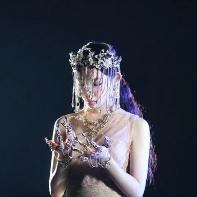 CHUNG HA photo 42