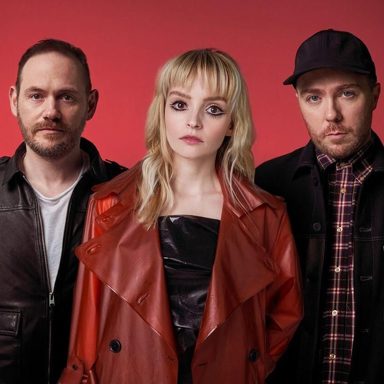 CHVRCHES photo 9