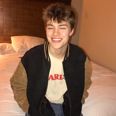Christian Leave photo 12