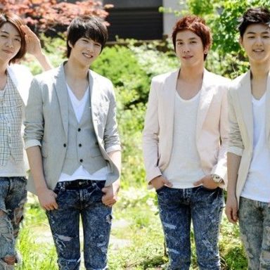 CNBLUE photo 14