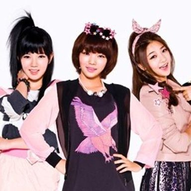 C-REAL (K-pop) photo 10
