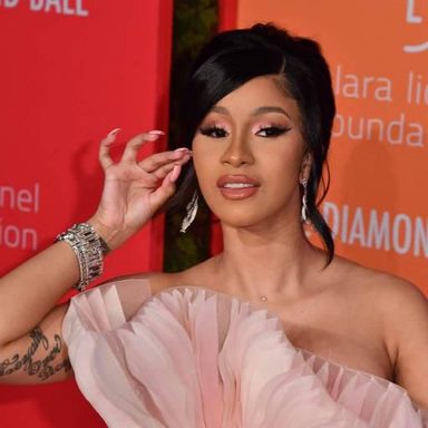 Cardi B photo 20