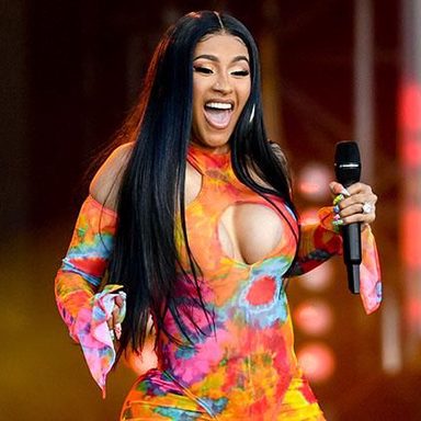 Cardi B photo 18