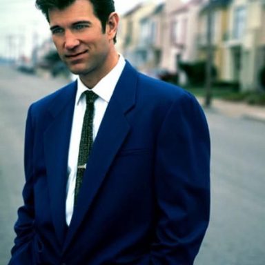 Chris Isaak photo 18