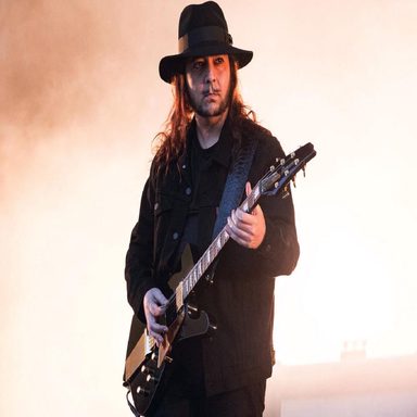Daron Malakian and Scars On Broadway