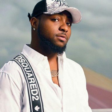 Davido photo 9
