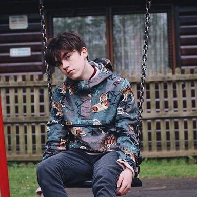 Declan McKenna photo 9