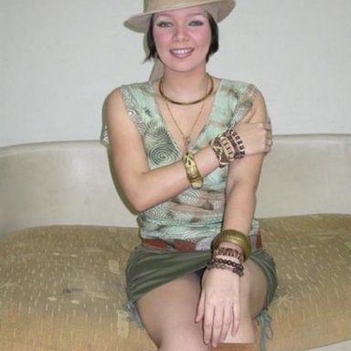 Dewi Sandra photo 11