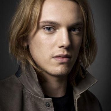 The Darling Buds (Jamie Campbell Bower)