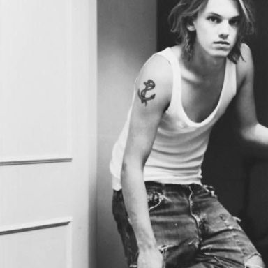 The Darling Buds (Jamie Campbell Bower)