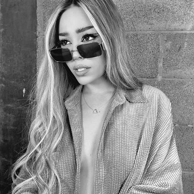 Danna Paola photo 38