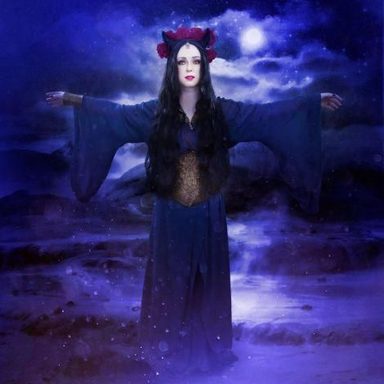 Dark Sarah