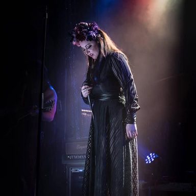 Dark Sarah photo 11