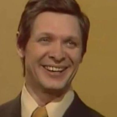 Eduard Khil