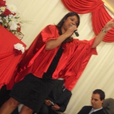 Elaine Nascimento