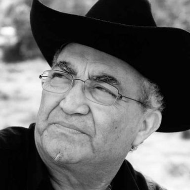 Eliades Ochoa