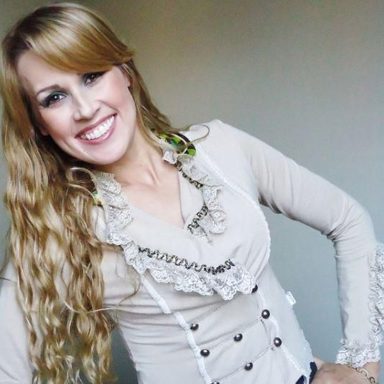 Elizângela Paula