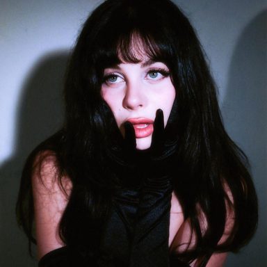 ellise photo 11